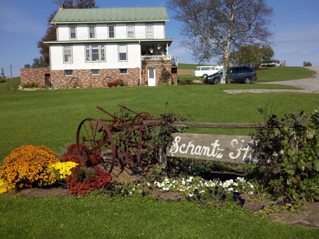 Schantz Haus Farm Vacation Bed & Breakfast | Visit Johnstown